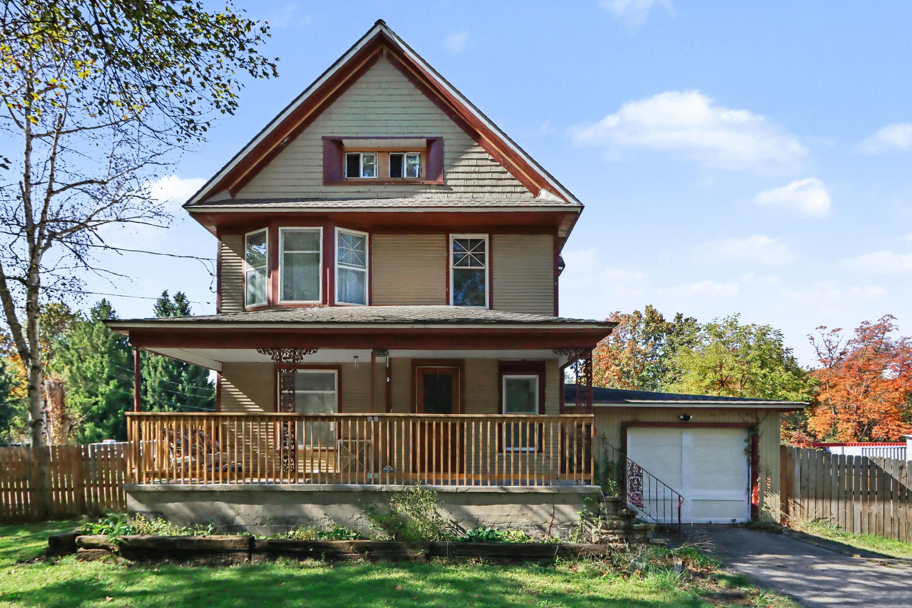 6041 N Riverview Drive, Kalamazoo, MI 49004