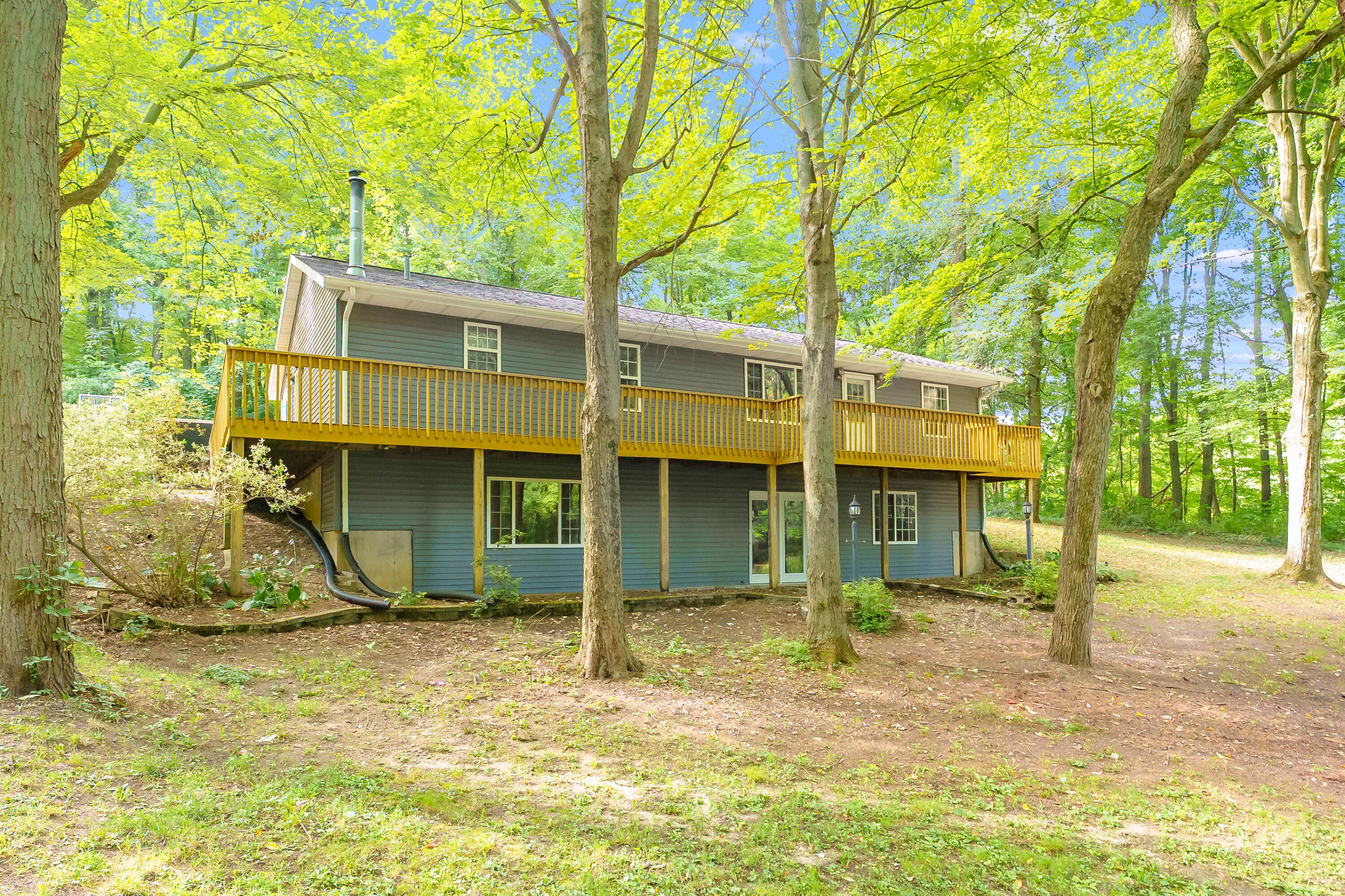 11175 S Enzian Road, Plainwell, MI 49080